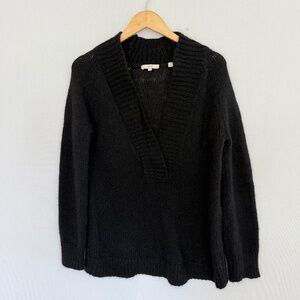 VINCE Women’s Medium Black Wool Alpaca Blend Deep V-neck Sweater